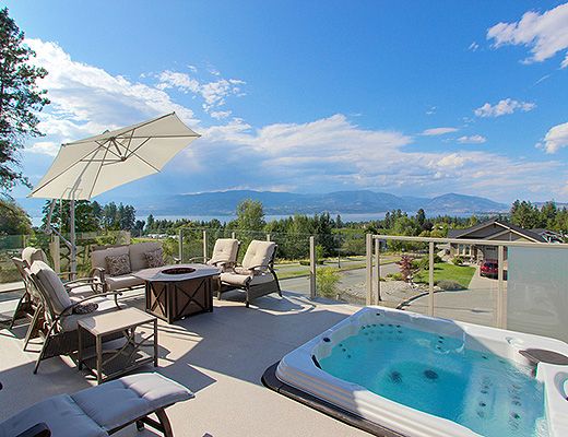 Sky View - 5 Bdrm HT - Kelowna (CVH)