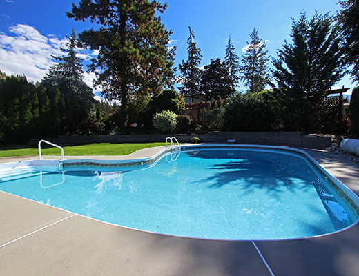 Sundowner - 4 Bdrm w/ Pool HT - Kelowna (CVH)