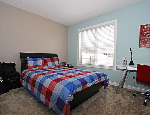 Kettle Valley Family Home - 5 Bdrm - Kelowna