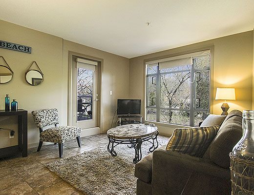 Playa del Sol #218 - 2 Bdrm + Den Lakeside - Kelowna