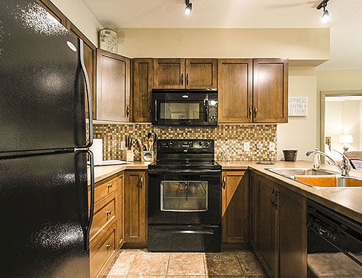 Playa del Sol #218 - 2 Bdrm + Den Lakeside - Kelowna