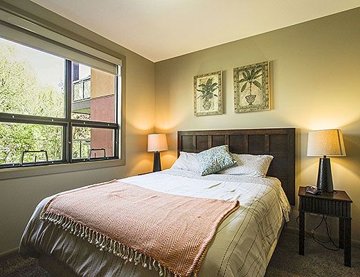 Playa del Sol #218 - 2 Bdrm + Den Lakeside - Kelowna