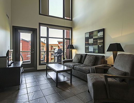 Playa del Sol #635 - 1 Bdrm + Loft Poolview - Kelowna (CVH)