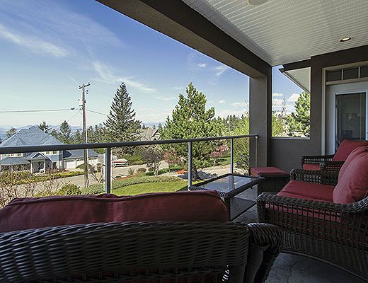 Okanagan Breeze - 5 Bdrm w/ Pool HT - Kelowna (CVH)