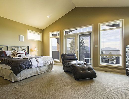 Okanagan Breeze - 5 Bdrm w/ Pool HT - Kelowna (CVH)