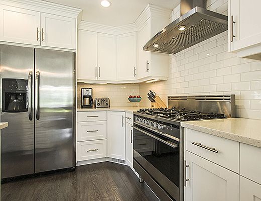 Kelowna Oasis - 4 Bdrm w/ Pool HT (Heated) - West Kelowna (CVH)