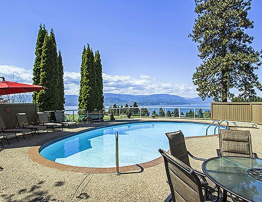 Vineyard Estates - 5 Bdrm w/ Pool HT - Kelowna (CVH)