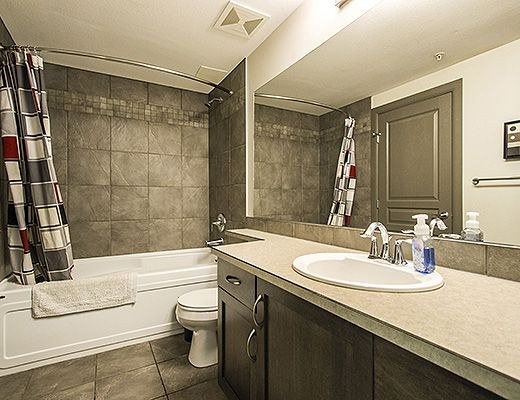 Playa del Sol #122 - 1 Bdrm + Den Creekside - Kelowna (CVH)
