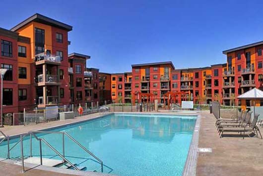 Playa del Sol #626 - 1 Bdrm + Den Creekside - Kelowna