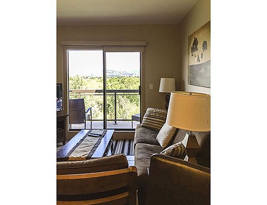 Playa del Sol #626 - 1 Bdrm + Den Creekside - Kelowna