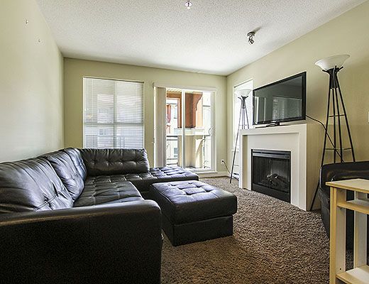 Waterscapes #318 - 1 Bdrm + Den - Kelowna