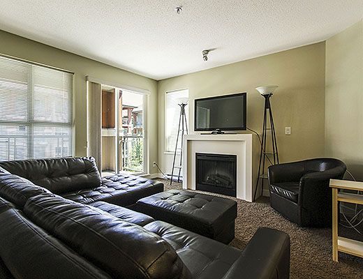 Waterscapes #318 - 1 Bdrm + Den - Kelowna