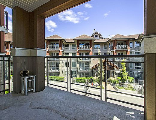 Waterscapes #318 - 1 Bdrm + Den - Kelowna