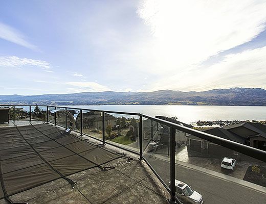 Vista Ridge - 3 Bdrm HT w/ Pool - West Kelowna