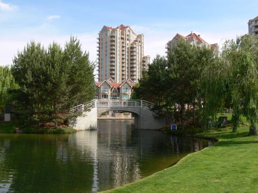 Sunset Waterfront Resort - #1007 - 2 Bdrm + Den - Kelowna