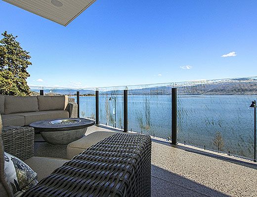 Sunrise Beach House - 5 Bdrm + Den HT - West Kelowna