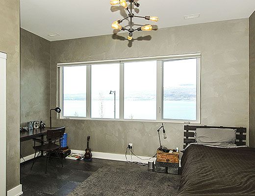 Sunrise Beach House - 5 Bdrm + Den HT - West Kelowna