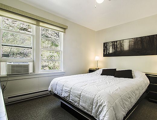 Shaughnessy Cottage - 2 Bdrm - Summerland