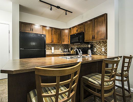 Playa del Sol #240 - 1 Bdrm + Den Creekside - Kelowna (CVH)