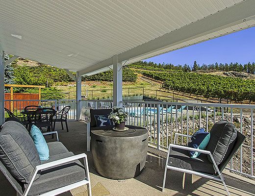 Hugh & Mary Vineyard - 4 Bdrm w/ Pool - West Kelowna