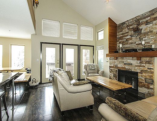 Avalanche Lodge - 3 Bdrm + Loft HT - Big White (CVH)