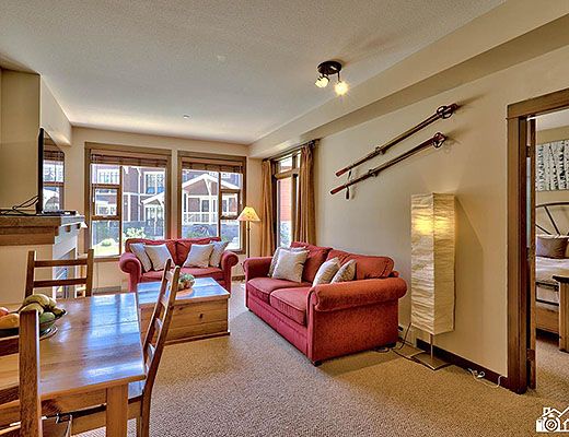 Stone's Throw #12 - 2 Bdrm HT - Sun Peaks