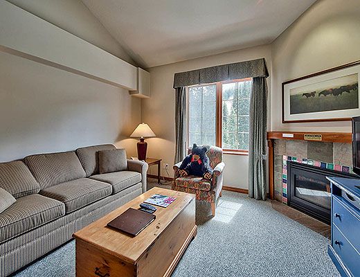 Hearthstone Lodge #301 - Studio + Loft - Sun Peaks