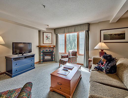 Hearthstone Lodge #311 - Studio (Family Suite) - Sun Peaks