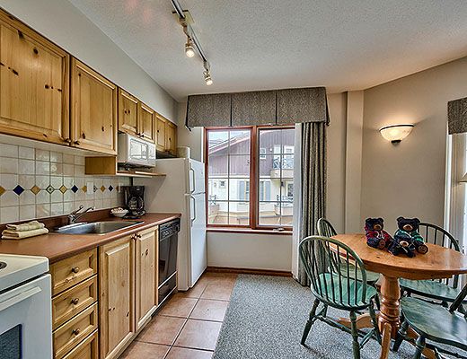 Hearthstone Lodge #318 - 1 Bdrm - Sun Peaks