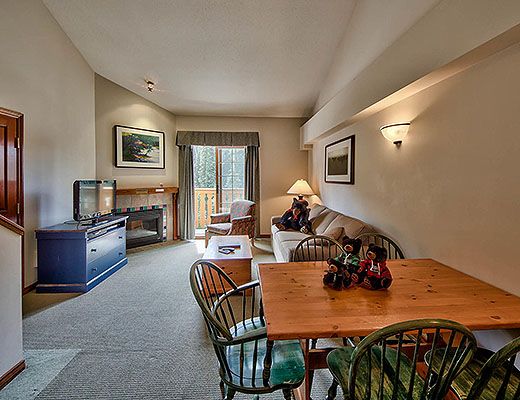 Hearthstone Lodge #403 - Studio + Loft (Family Suite) - Sun Peaks