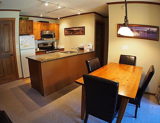 Fireside Lodge #409 - 2 Bdrm - Sun Peaks