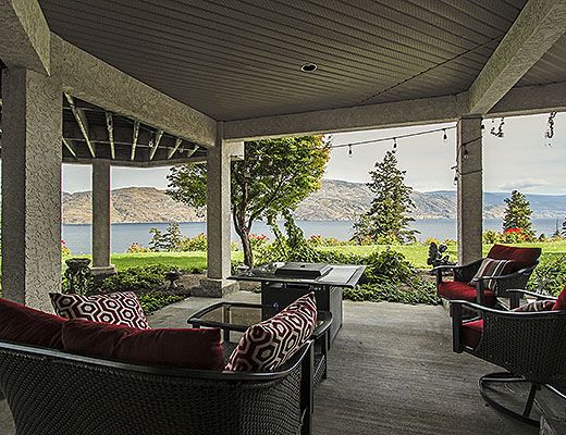 Aurora Lakeside - 5 Bdrm + Cottage HT - Peachland