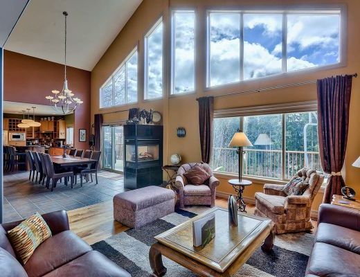 Soleil Chalet - 4 Bdrm HT - Sun Peaks