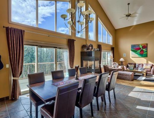 Soleil Chalet - 4 Bdrm HT - Sun Peaks