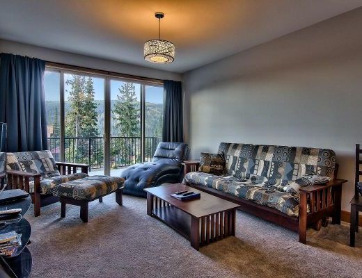 Lookout Lodge - 3 Bdrm HT - Sun Peaks