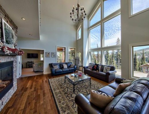 Peaks Retreat + Suite - 5 Bdrm HT - Sun Peaks