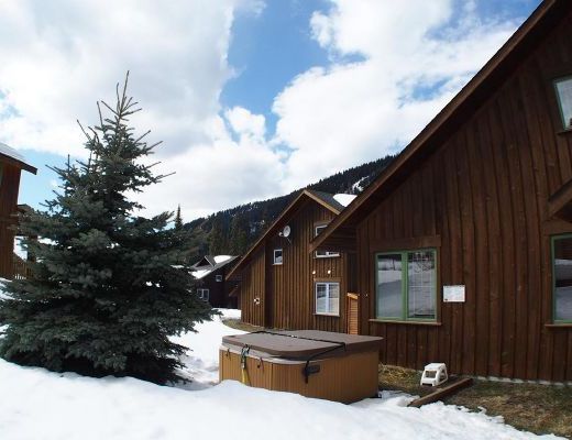 Fairway Cabin #12 - 4 Bdrm HT - Sun Peaks