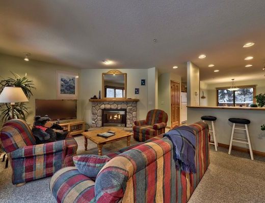 Snow Creek Village #20 - 2 Bdrm HT - Sun Peaks