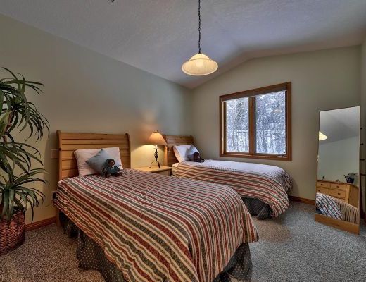 Snow Creek Village #20 - 2 Bdrm HT - Sun Peaks