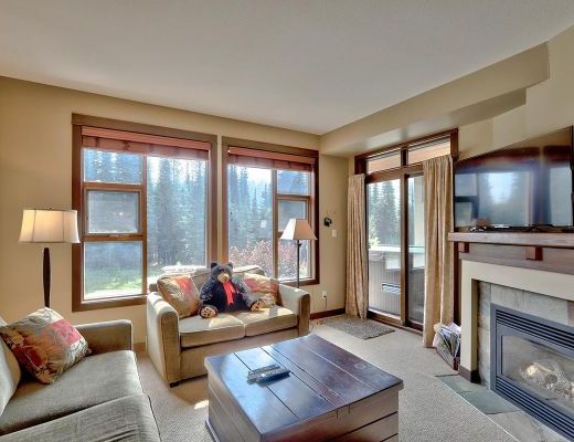 Stone's Throw #20 - 2 Bdrm HT - Sun Peaks