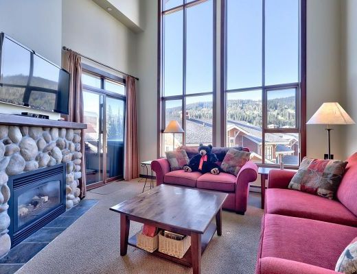 Stone's Throw #55 - 3 Bdrm HT - Sun Peaks