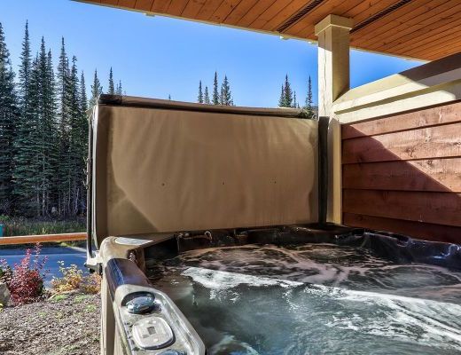 Stone's Throw #55 - 3 Bdrm HT - Sun Peaks