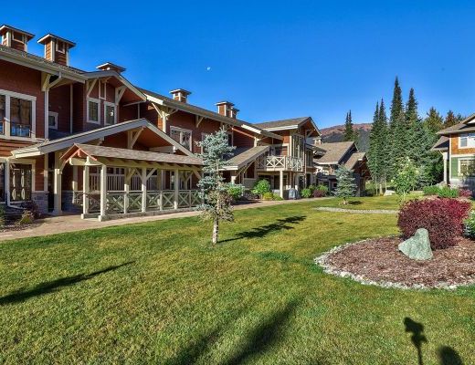 Stone's Throw #55 - 3 Bdrm HT - Sun Peaks