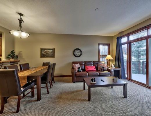 Trapper's Landing #07 - 2 Bdrm + Den HT - Sun Peaks