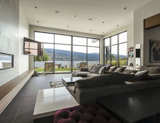 Contemporary Paradise - 4 Bdrm HT + Carriage House - Summerland