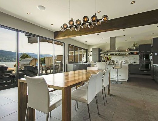 Contemporary Paradise - 4 Bdrm HT + Carriage House - Summerland