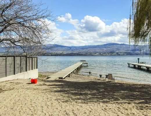 Steps to the Beach - 5 Bdrm + Den w/ Pool - West Kelowna