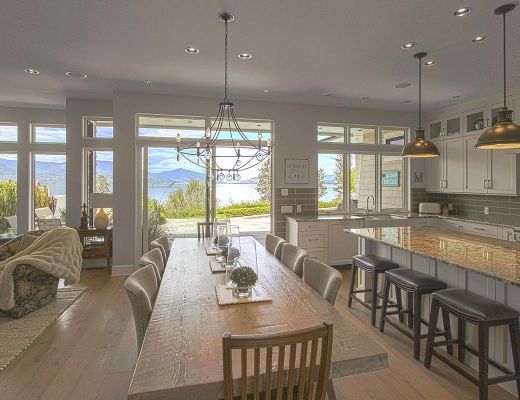 Luxury Look Out - 4 Bdrm Lakeview w/ Pool - Kelowna