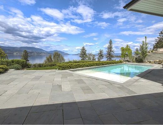 Luxury Look Out - 4 Bdrm Lakeview w/ Pool - Kelowna