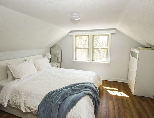 Cozy Cawston Cottage - 5 Bdrm - Kelowna